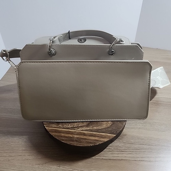 Steve Madden Bevie Cross Body Bag/Clutch w/ Air Pod Case Pouch Pumice - Picture 5 of 12